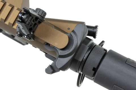 Karabinek ASG Specna Arms RRA SA-P25 PRIME™ HAL™ ETU Light Ops Stock Wersja High Torque Half-Tan