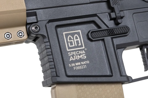 Karabinek ASG Specna Arms SA-F05-RL FLEX™ BLDC™ Light Ops Stock/ HAL ETU™ Gen. 2 Half-Tan