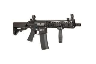 Replika karabinka Specna Arms Daniel Defense® MK18 SA-E19 EDGE™ HAL² ™ Czarna