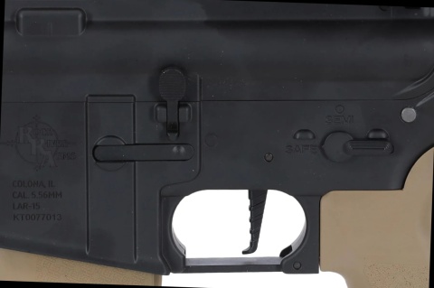 Karabinek ASG Specna Arms RRA SA-E17 EDGE™ HAL 2 Light Ops Stock Gen. 2 Half-Tan