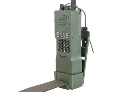 Elektryczna szybkoładowarka Specna Arms w kształcie radioodbiornika AN/PRC152 Oliwkowa Elektryczna szybkoładowarka Specna Arms w kształcie radioodbiornika AN/PRC152 Oliwkowa