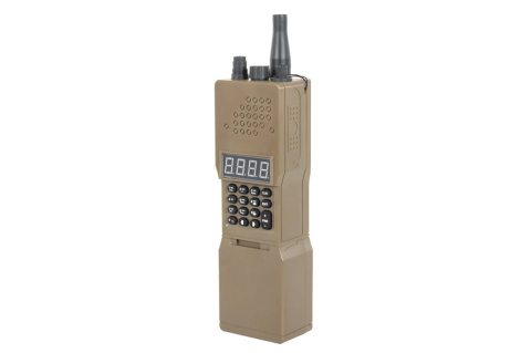 Elektryczna szybkoładowarka Specna Arms w kształcie radioodbiornika AN/PRC152 Tan Elektryczna szybkoładowarka Specna Arms w kształcie radioodbiornika AN/PRC152 Tan