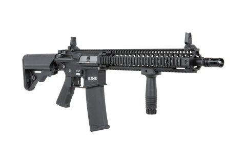 Karabinek ASG Specna Arms Daniel Defense® MK18 SA-P26 Prime™ HAL™ ETU z silnikiem bezszczotkowym Czarny Karabinek ASG Specna Arms Daniel Defense® MK18 SA-P26 Prime™ HAL™ ETU z silnikiem bezszczotkowym Czarny
